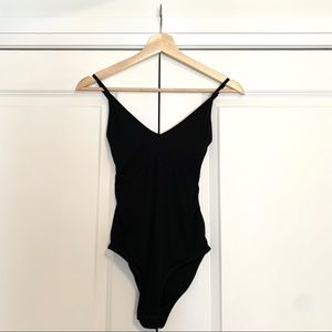 Aritzia Tops - SALE Talula Kniver Bodysuit Aritzia Tops - SALE Talula Kniver Bodysuit